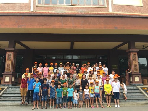 Trường mầm non Long Biên tổ chức cho cán bộ giáo viên nhân viên 
đi nghỉ dưỡng hè 2018 tại Asean Resort.